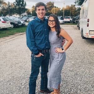 Meet your Posher, Leslie